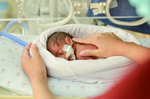 merawat-kulit-bayi-prematur-di-rumah