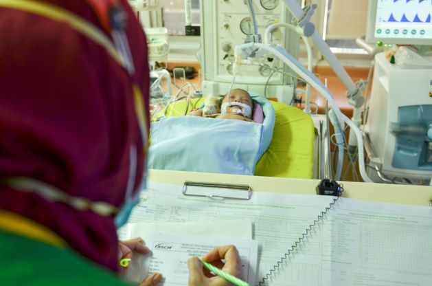 gangguan-penyerapan-nutrisi-pada-bayi-prematur-dengan-riwayat-operasi-saluran-pencernaan