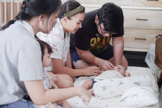 peran-saudara-kandung-di-rumah-dalam-perawatan-bayi-prematur